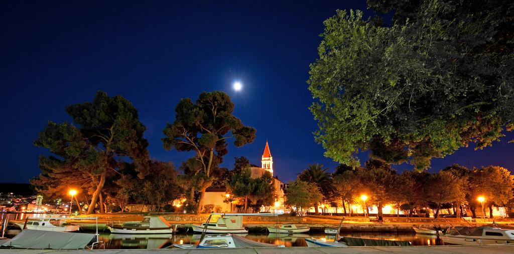 Villa Sveti Kriz Traù Esterno foto
